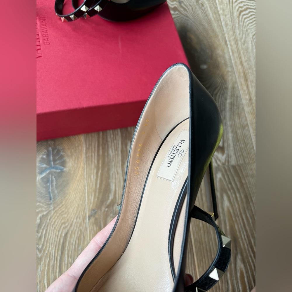 VALENTINO Rockstud Wrap Pump - Picture 7 of 13